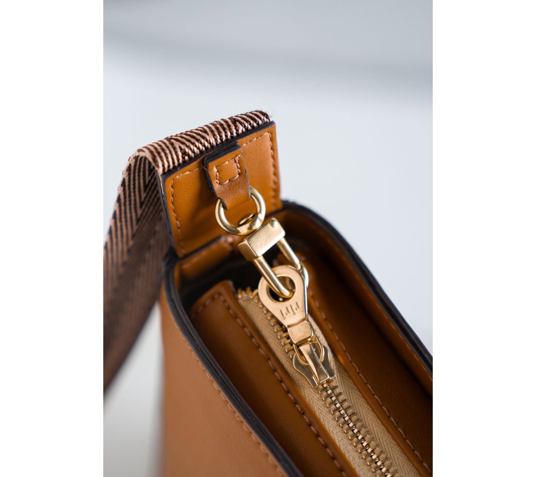 Thafael Crossbody Travel Bag – Anti-Theft, Vegan Cactus Leather (Limited Edition)